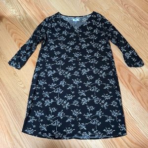 Old Navy black and white floral dress
